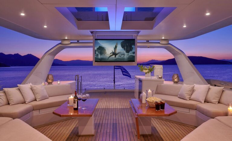 Luxury Yacht Greek Islands – The Ultimate Guide to Sailing in Style