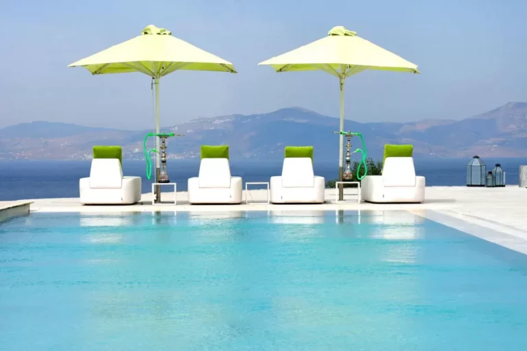 Myconian Naia: A Luxury Boutique Hotel Experience in Mykonos